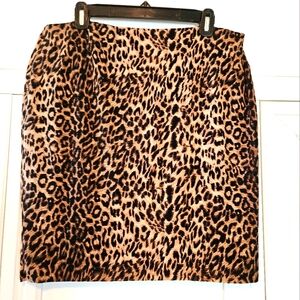 Vince Camuto Leopard Print Stretchy Skirt